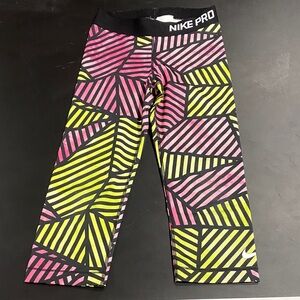 Nike Patterned Capri leggings - Pink and Yellow XS